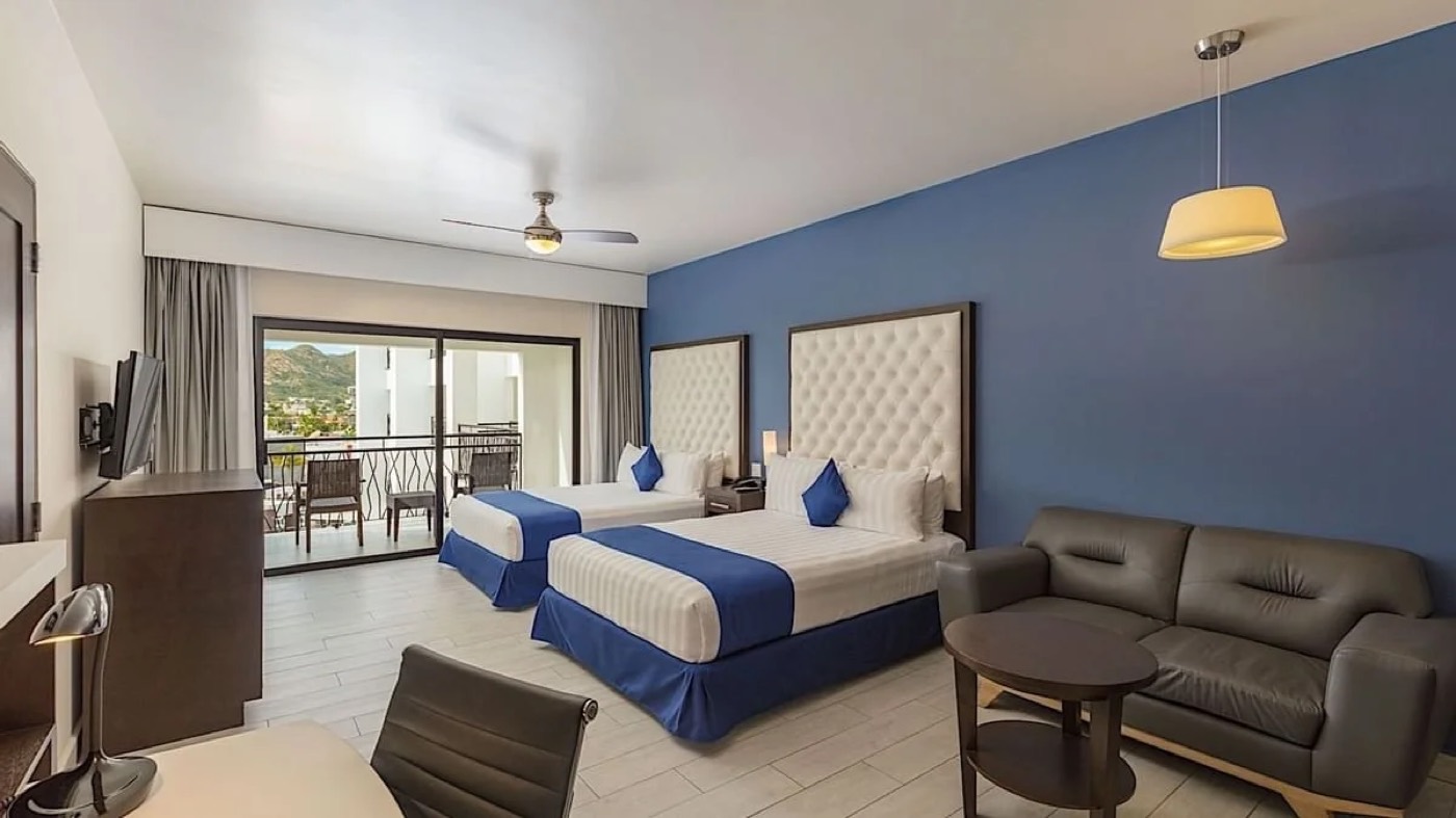Medano Hotel deluxe room