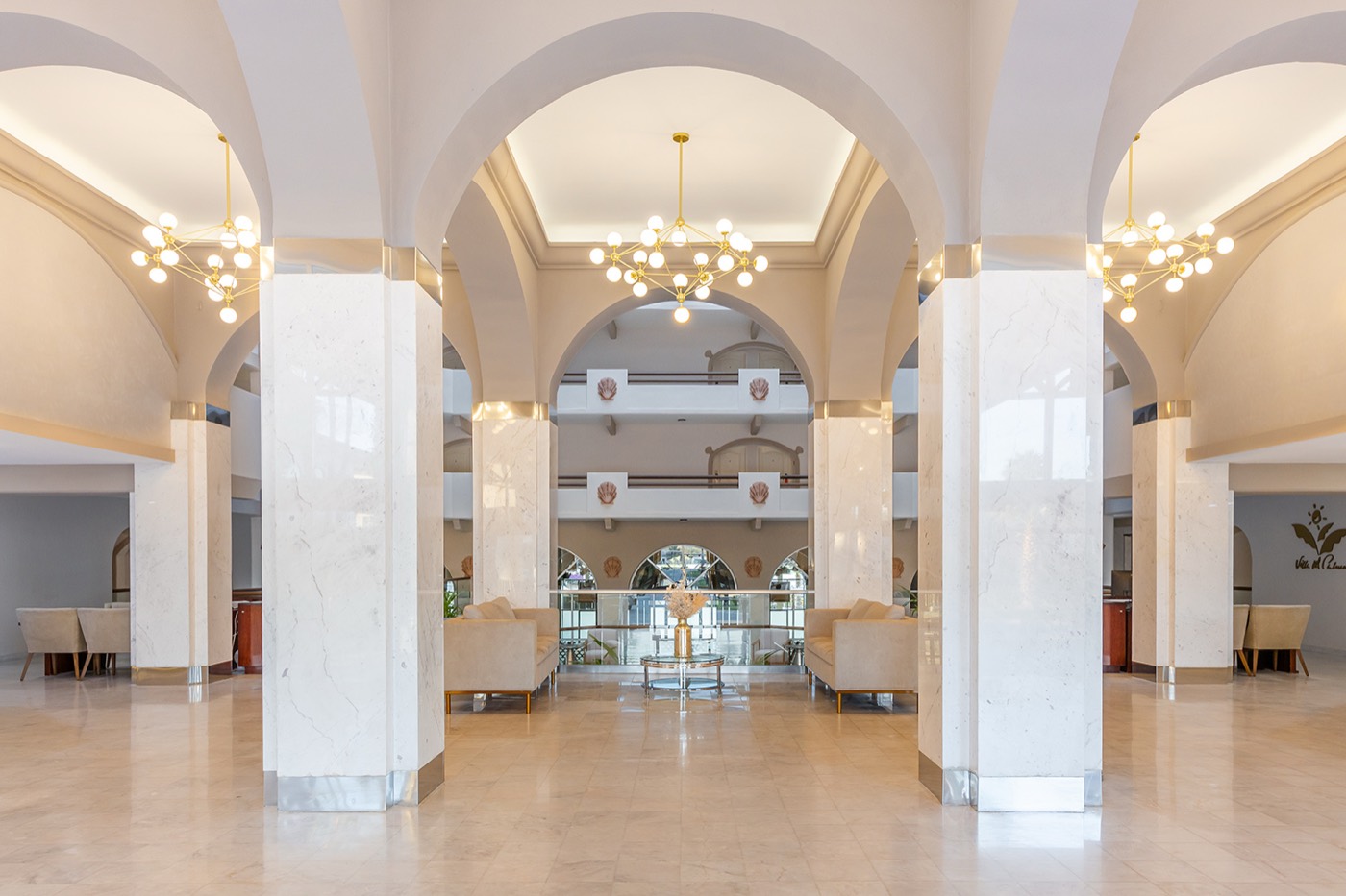 Villa del Palmar Cabo lobby